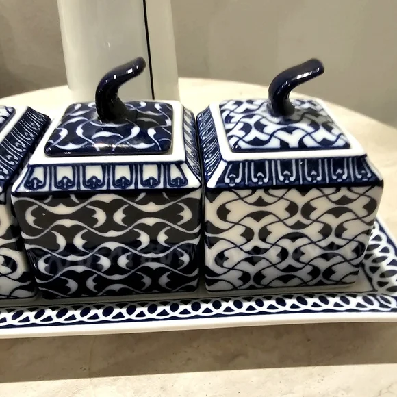 Bombay Blue and White Ceramic Condiment Canister Set W Tray - Picture 3 of 9